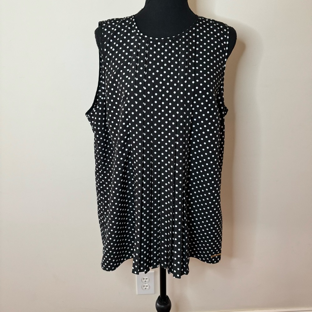 Michael Kors Black and White Polka Dot Pleated Sleeveless Blouse Top